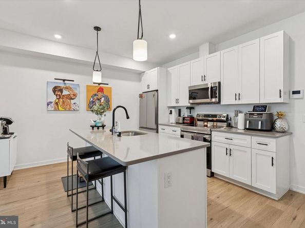 22 E Rittenhouse Street, Philadelphia PA 19144