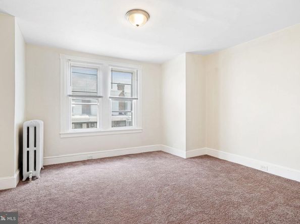 4010 Creston Street, Philadelphia PA 19135