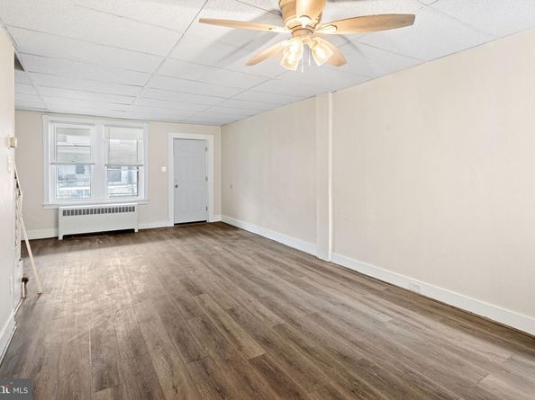 4010 Creston Street, Philadelphia PA 19135