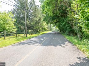 4697 Smith Road, Furlong PA 18925