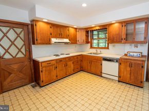 4697 Smith Road, Furlong PA 18925