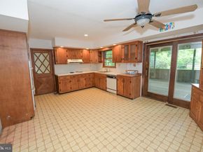 4697 Smith Road, Furlong PA 18925