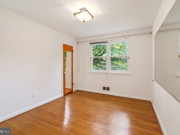 9016 Levelle Drive, Chevy Chase MD 20815