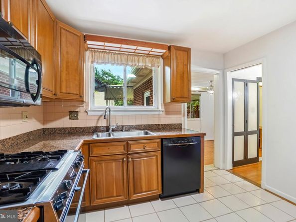 9016 Levelle Drive, Chevy Chase MD 20815