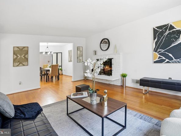 9016 Levelle Drive, Chevy Chase MD 20815