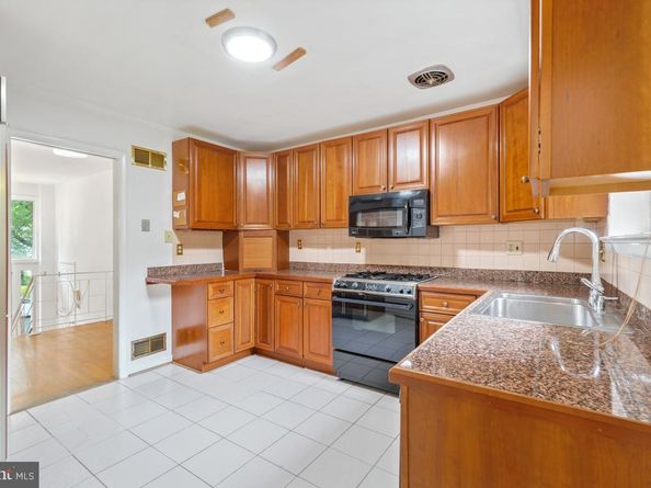 9016 Levelle Drive, Chevy Chase MD 20815