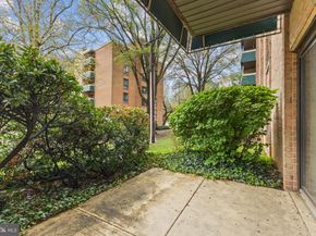 6143 Leesburg Pike 104, Falls Church VA 22041