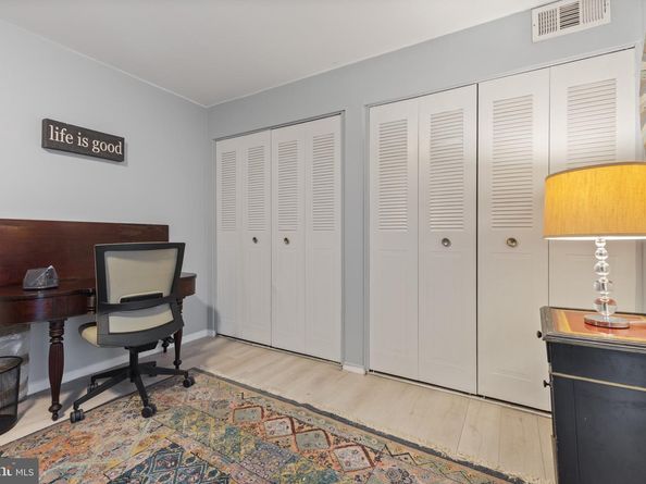 6143 Leesburg Pike 104, Falls Church VA 22041