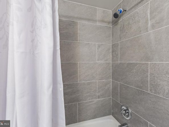 6143 Leesburg Pike 104, Falls Church VA 22041