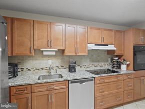 205 Yoakum Parkway 1020, Alexandria VA 22304