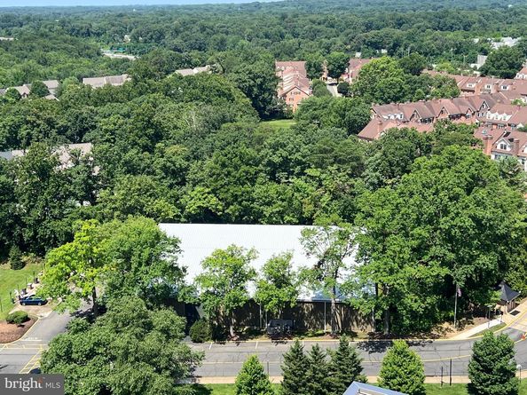 205 Yoakum Parkway 1020, Alexandria VA 22304