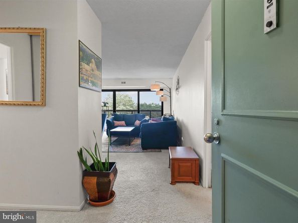 205 Yoakum Parkway 1020, Alexandria VA 22304