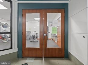 205 Yoakum Parkway 1020, Alexandria VA 22304