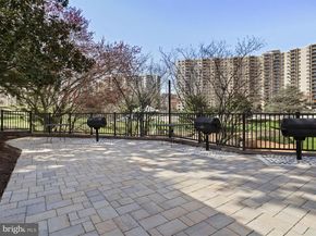 205 Yoakum Parkway 1020, Alexandria VA 22304