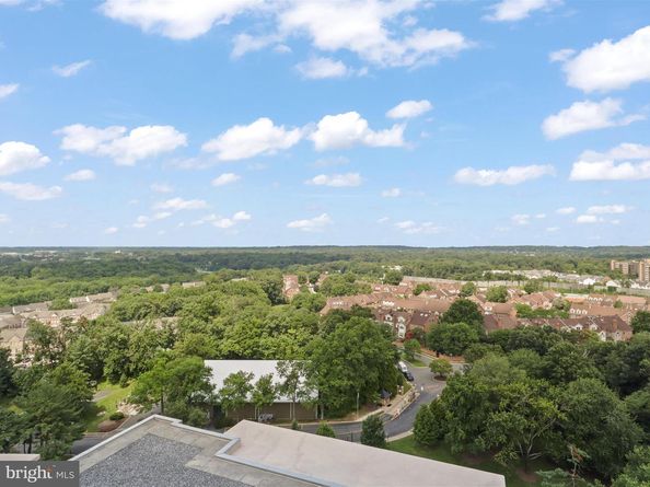 205 Yoakum Parkway 1020, Alexandria VA 22304