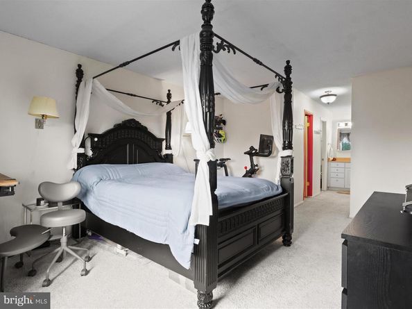 205 Yoakum Parkway 1020, Alexandria VA 22304