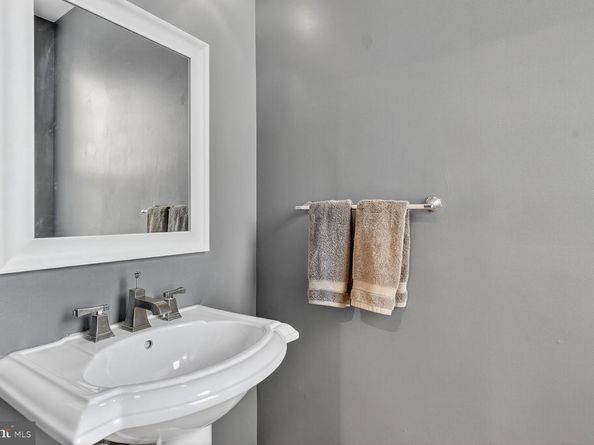 1730 1st Street NW 2, Washington DC 20001