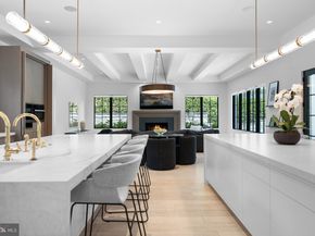1004 Dogue Hill Lane, Mclean VA 22101