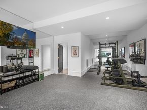 1004 Dogue Hill Lane, Mclean VA 22101