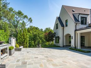 1004 Dogue Hill Lane, Mclean VA 22101
