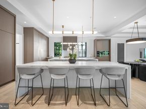 1004 Dogue Hill Lane, Mclean VA 22101