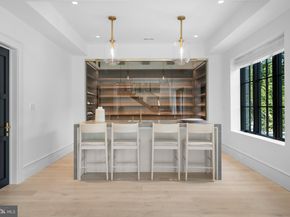 1004 Dogue Hill Lane, Mclean VA 22101