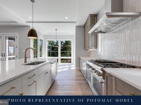 730 22nd Street S, Arlington VA 22202