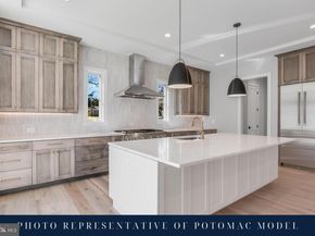 730 22nd Street S, Arlington VA 22202