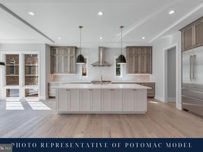 730 22nd Street S, Arlington VA 22202