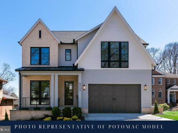 730 22nd Street S, Arlington VA 22202