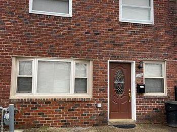 210 Londonderry Lane