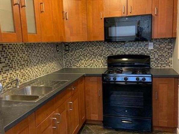 210 Londonderry Lane, Darby PA 19023