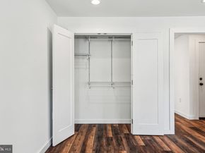 451 Green Lane, Philadelphia PA 19128