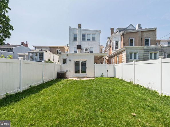 451 Green Lane, Philadelphia PA 19128