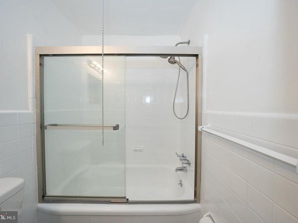 3852 Conshohocken Avenue, Philadelphia PA 19131