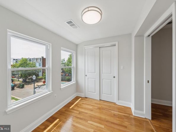 141 NE V Street NE, Washington DC 20002