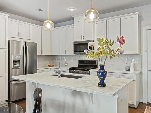 13342 Arrowbrook Centre Drive 108, Herndon VA 20171