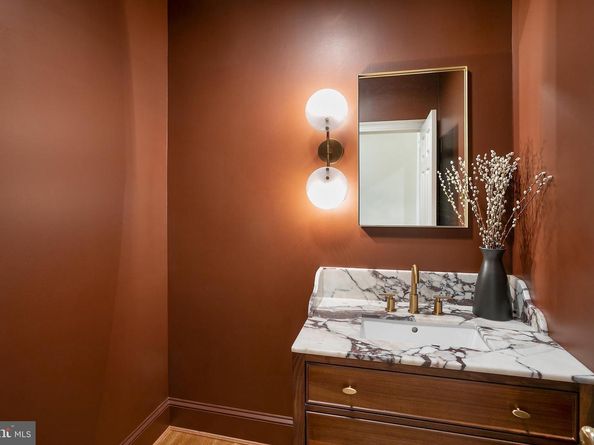 8316 Comanche Court, Bethesda MD 20817