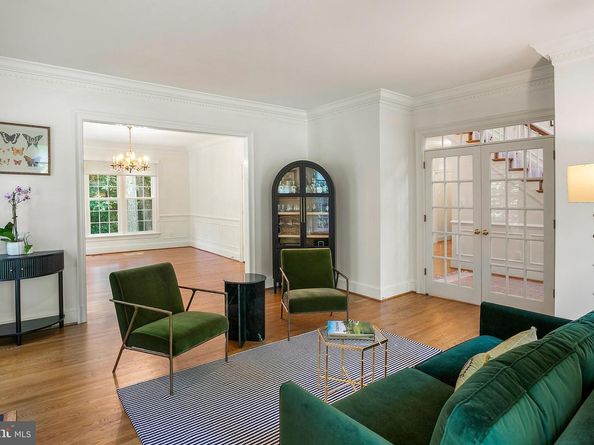 8316 Comanche Court, Bethesda MD 20817