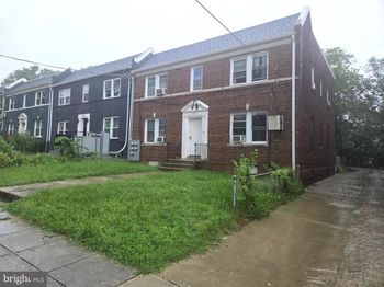 1376 Bryant Street NE