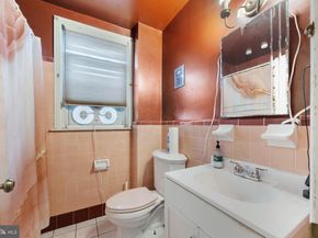 1813 Glendale Avenue, Philadelphia PA 19111