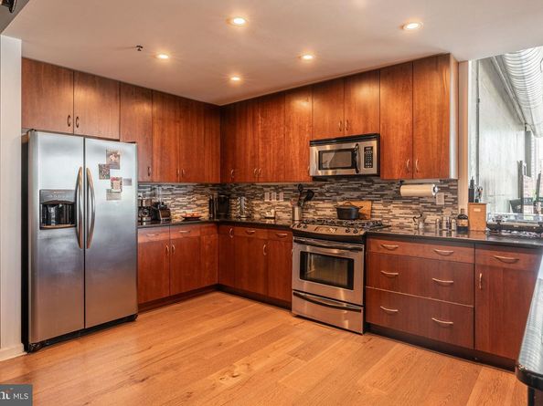1352 South Street 508, Philadelphia PA 19147