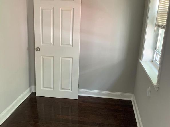 1433 W Girard Avenue, Philadelphia PA 19130