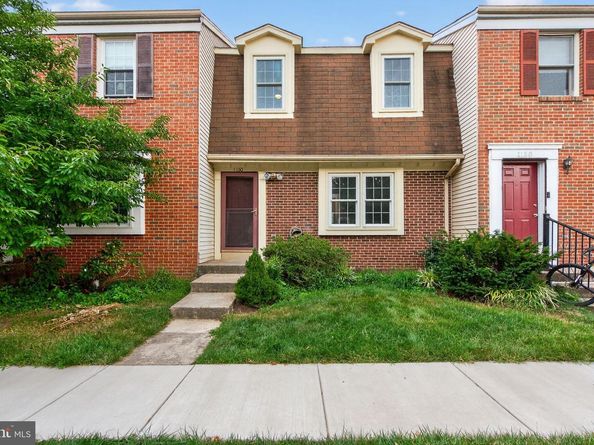 1160 Lisa Court, Herndon VA 20170