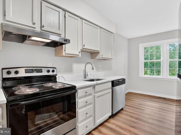 1160 Lisa Court, Herndon VA 20170