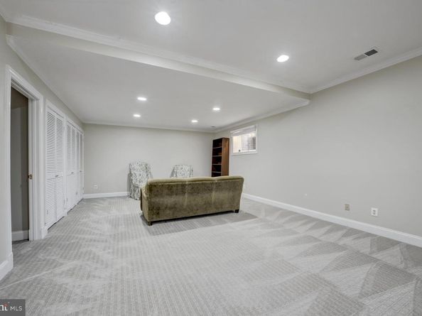 1 Town Gate Court, Bethesda MD 20817