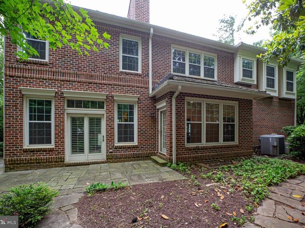 1 Town Gate Court, Bethesda MD 20817