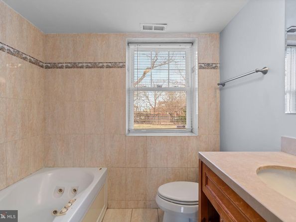 3866 9TH Street SE 101, Washington DC 20032