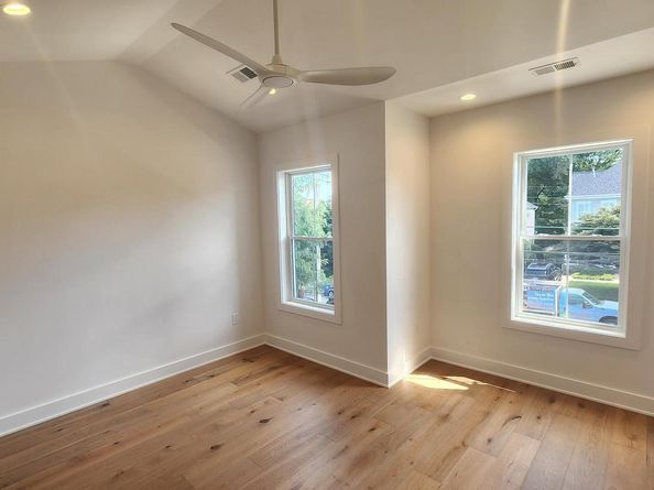 2004 N Nelson Street, Arlington VA 22207