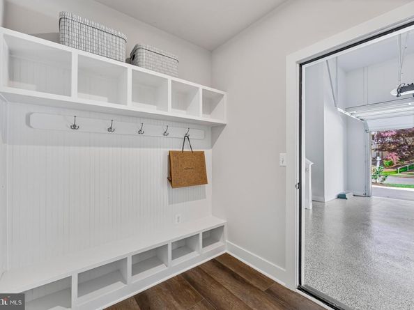 3812 N Nelson Street, Arlington VA 22207